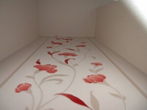 Tapete mit floralem Muster