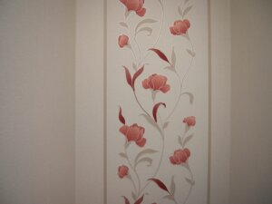 Tapete mit floralem Muster