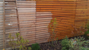 Zaun Dünnschichtlasur